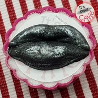 itsonlycake.de-tina-turner-black-cupcake-topper-fondant02s